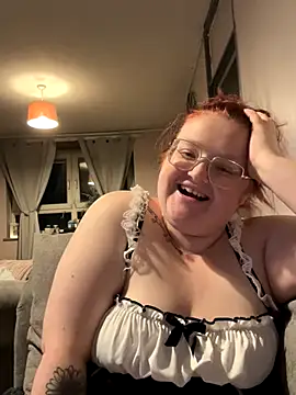Snapshot of AmberBliss-X chatting on November 2025 10:37:02 PM AmberBliss-X online show from November 2025 10:37:02 PM
