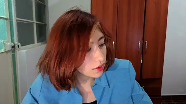 Sullyoonn online show from September 2025 07:30:02 AM