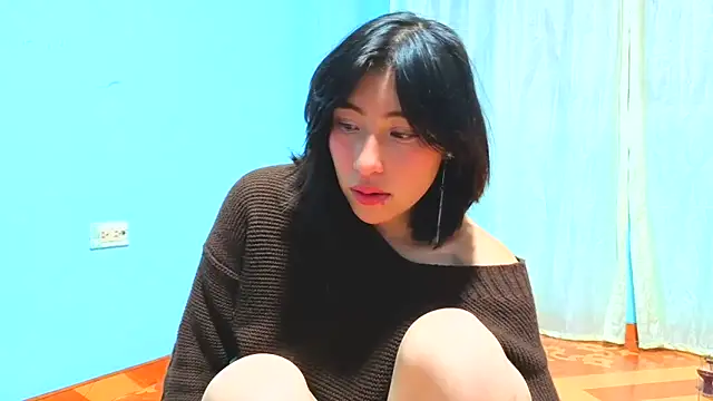 Snapshot of Sullyoonn chatting on April 2026 05:12:02 AM Sullyoonn online show from April 2026 05:12:02 AM