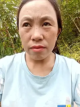 Snapshot of lyuyenkk chatting on October 2025 07:37:02 AM lyuyenkk online show from October 2025 07:37:02 AM