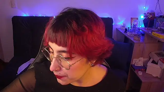 Snapshot of Miacatsito3 chatting on March 2026 02:15:01 AM Miacatsito3 online show from March 2026 02:15:01 AM