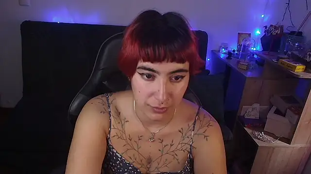 Snapshot of Miacatsito3 chatting on March 2026 09:09:01 PM Miacatsito3 online show from March 2026 09:09:01 PM