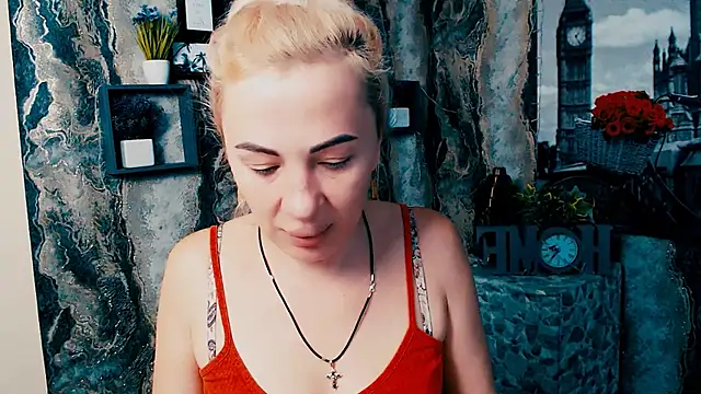 EmmaCat  online show from October 2025 05:21:02 AM