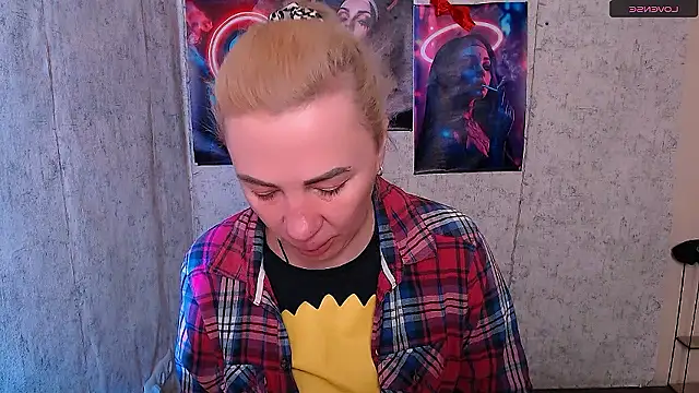 EmmaCat  online show from January 2026 05:24:02 AM