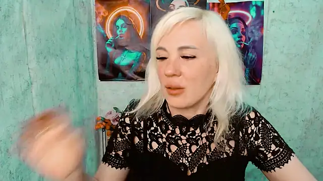 EmmaCat  online show from March 2026 06:18:02 PM