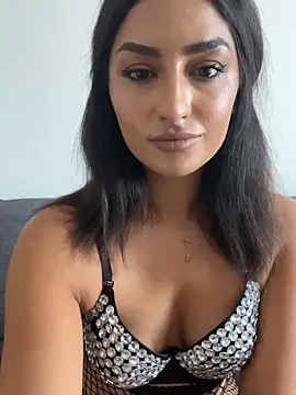 Snapshot of Mia_spicyy chatting on November 2025 10:26:02 AM Mia spicyy online show from November 2025 10:26:02 AM