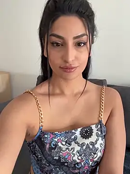 Snapshot of Mia_spicyy chatting on April 2026 08:40:02 AM Mia spicyy online show from April 2026 08:40:02 AM