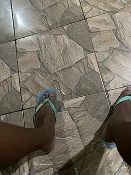 Snapshot of Morenolatino881 chatting on April 2026 01:36:02 AM Morenolatino881 online show from April 2026 01:36:02 AM