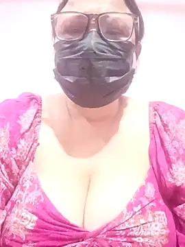 thehotlady online show from January 2026 01:02:02 PM