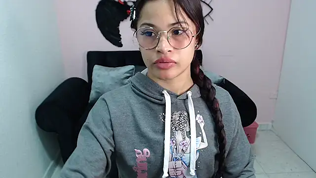 Snapshot of mia_sexgirl chatting on October 2025 12:23:01 PM mia sexgirl online show from October 2025 12:23:01 PM