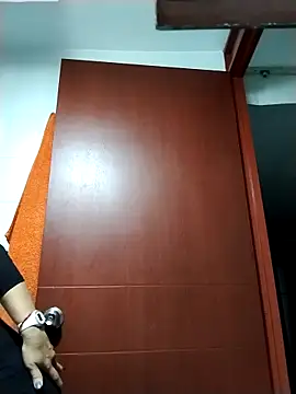 LaraCaliente online show from October 2025 07:55:02 AM