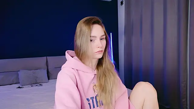 Snapshot of Melloudy chatting on November 2025 06:57:01 AM Melloudy online show from November 2025 06:57:01 AM