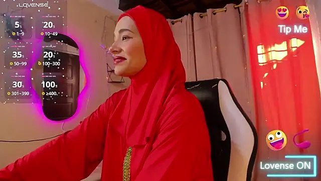 ShanaJamil online show from October 2025 12:02:02 PM