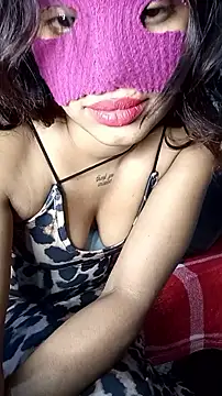 Snapshot of Ceylon_couple chatting on November 2025 01:54:02 PM Ceylon couple online show from November 2025 01:54:02 PM