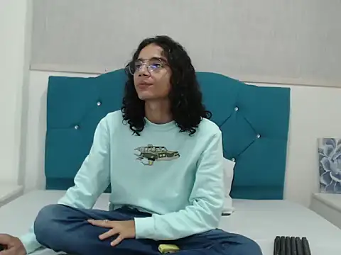 EthanBlackwoodd online show from October 2025 08:41:01 PM