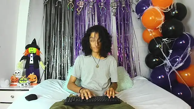 EthanBlackwoodd online show from October 2025 10:36:01 PM