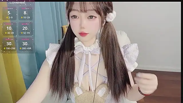 Snapshot of Lucky_Cici chatting on March 2026 10:38:02 PM Lucky Cici online show from March 2026 10:38:02 PM