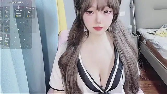 Snapshot of Lucky_Cici chatting on June 2026 08:36:01 PM Lucky Cici online show from June 2026 08:36:01 PM