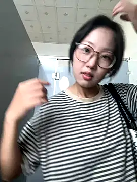 xiaomugouya online show from October 2025 02:18:01 AM