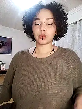 Snapshot of Julie_wallace chatting on October 2025 07:43:01 PM Julie wallace online show from October 2025 07:43:01 PM