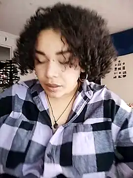 Julie wallace online show from November 2025 12:50:02 PM