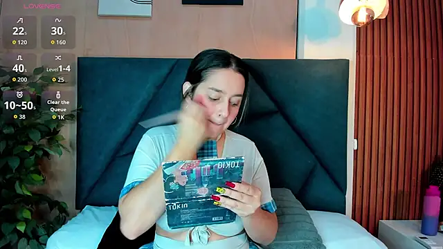 VictoriaHarriss online show from December 2025 12:33:02 PM