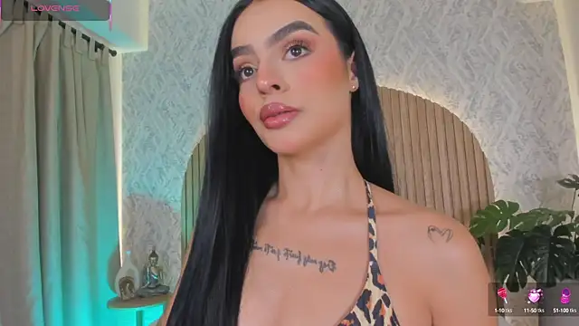 Snapshot of Sophiie_Belle chatting on September 2025 02:32:01 PM Sophiie Belle online show from September 2025 02:32:01 PM