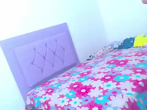 whitneytt online show from November 2025 06:49:01 AM