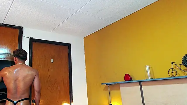 Snapshot of arnold_taylor chatting on April 2026 09:49:02 PM arnold taylor online show from April 2026 09:49:02 PM