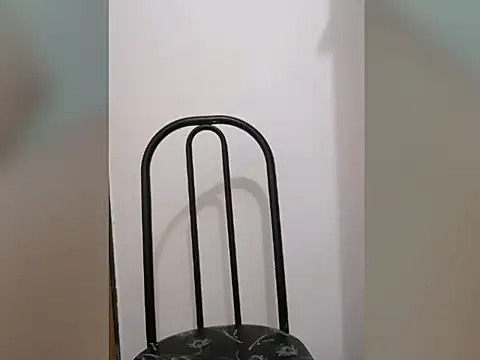 Snapshot of sexyynoturno_ chatting on September 2025 02:25:01 AM sexyynoturno online show from September 2025 02:25:01 AM