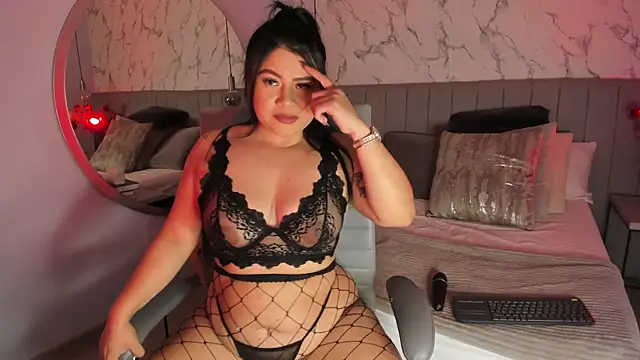 Amber Santana online show from February 2026 11:05:02 PM