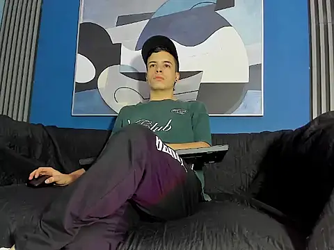 Snapshot of kevinn_blue1 chatting on October 2025 06:05:02 PM kevinn blue1 online show from October 2025 06:05:02 PM