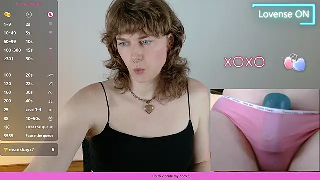 Snapshot of tsellieryder chatting on March 2026 01:47:01 AM tsellieryder online show from March 2026 01:47:01 AM