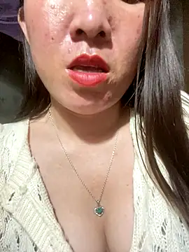 Snapshot of Luna-ass chatting on November 2025 01:35:02 PM Luna-ass online show from November 2025 01:35:02 PM