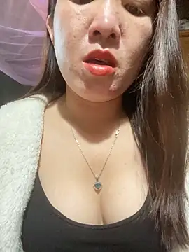 Snapshot of Luna-ass chatting on November 2025 12:24:01 AM Luna-ass online show from November 2025 12:24:01 AM