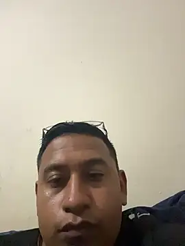 dannybs05 online show from November 2025 06:13:02 AM