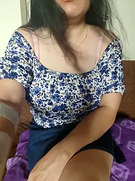 Snapshot of sassy_aly007 chatting on September 2025 09:32:02 AM sassy aly007 online show from September 2025 09:32:02 AM