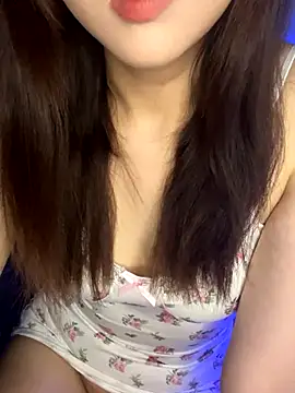 Snapshot of LenaZii chatting on September 2025 06:49:01 AM LenaZii online show from September 2025 06:49:01 AM