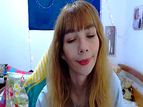 Snapshot of seraphinewhite chatting on April 2026 11:49:01 AM seraphinewhite online show from April 2026 11:49:01 AM