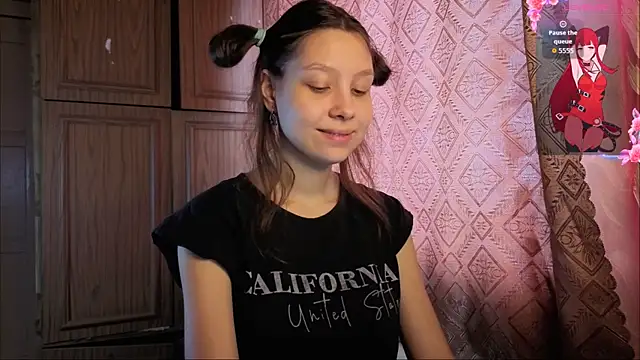 QutieDaSweet online show from December 2025 09:03:01 AM