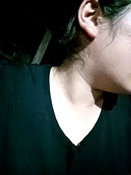 Luyen004 online show from March 2026 02:00:02 PM