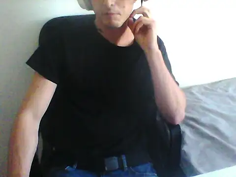 Snapshot of Tstreck1 chatting on September 2025 03:24:01 PM Tstreck1 online show from September 2025 03:24:01 PM
