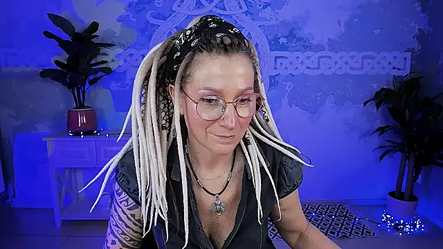 Snapshot of UmaSpace chatting on April 2026 07:45:01 AM UmaSpace online show from April 2026 07:45:01 AM