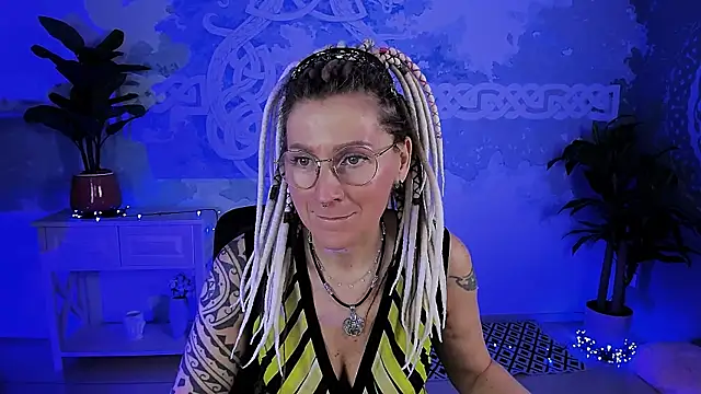 Snapshot of UmaSpace chatting on April 2026 05:03:02 AM UmaSpace online show from April 2026 05:03:02 AM