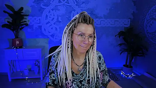 Snapshot of UmaSpace chatting on April 2026 05:11:01 AM UmaSpace online show from April 2026 05:11:01 AM