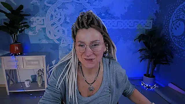 Snapshot of UmaSpace chatting on April 2026 05:10:01 AM UmaSpace online show from April 2026 05:10:01 AM