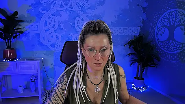 Snapshot of UmaSpace chatting on May 2026 05:05:01 AM UmaSpace online show from May 2026 05:05:01 AM