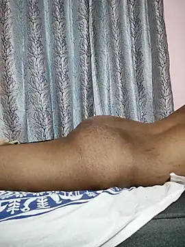 varun69247 online show from February 2026 06:18:01 PM