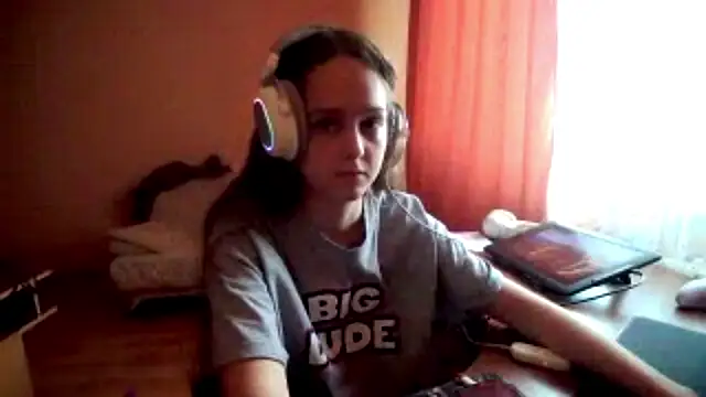 Snapshot of SharybbFace chatting on September 2025 01:46:01 PM SharybbFace online show from September 2025 01:46:01 PM