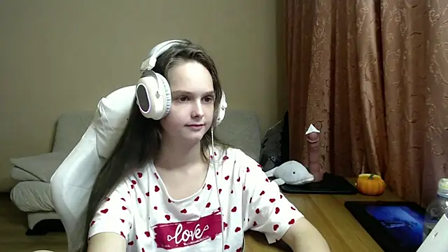 Snapshot of SharybbFace chatting on October 2025 03:20:02 PM SharybbFace online show from October 2025 03:20:02 PM